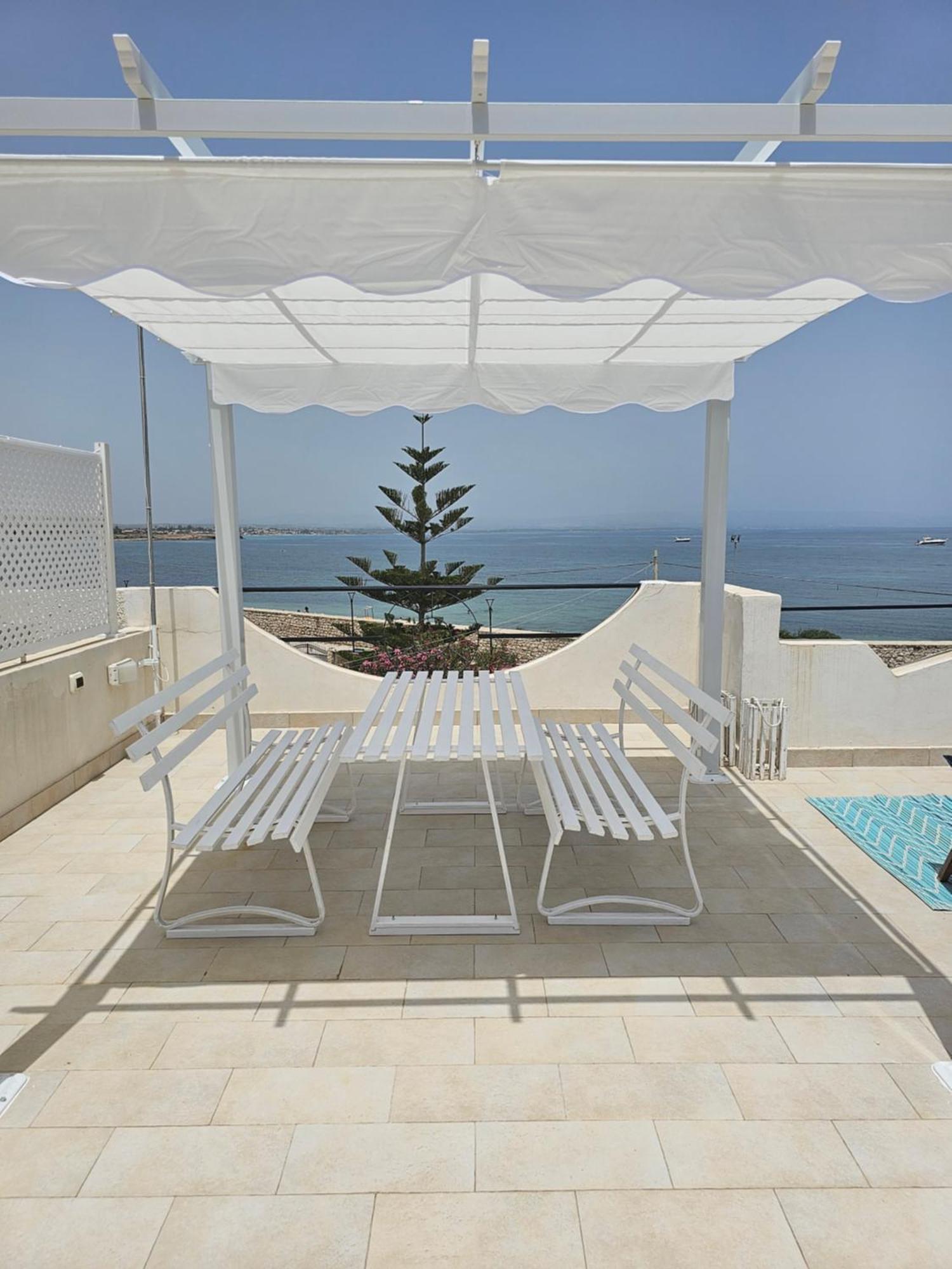 Seahorse In Marzamemi, Una Terrazza Sul Mare Apartamento Exterior foto